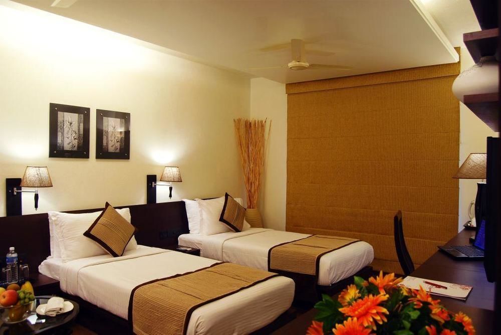Rpj Hotel Rajkot Exteriör bild